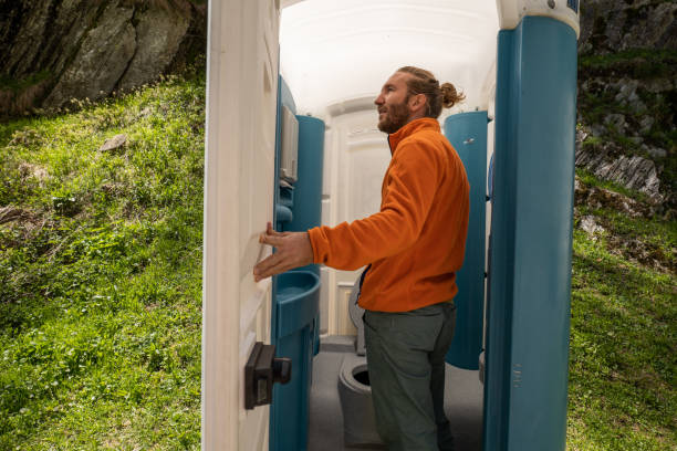 Best Portable restroom trailer rental  in Canton, OH